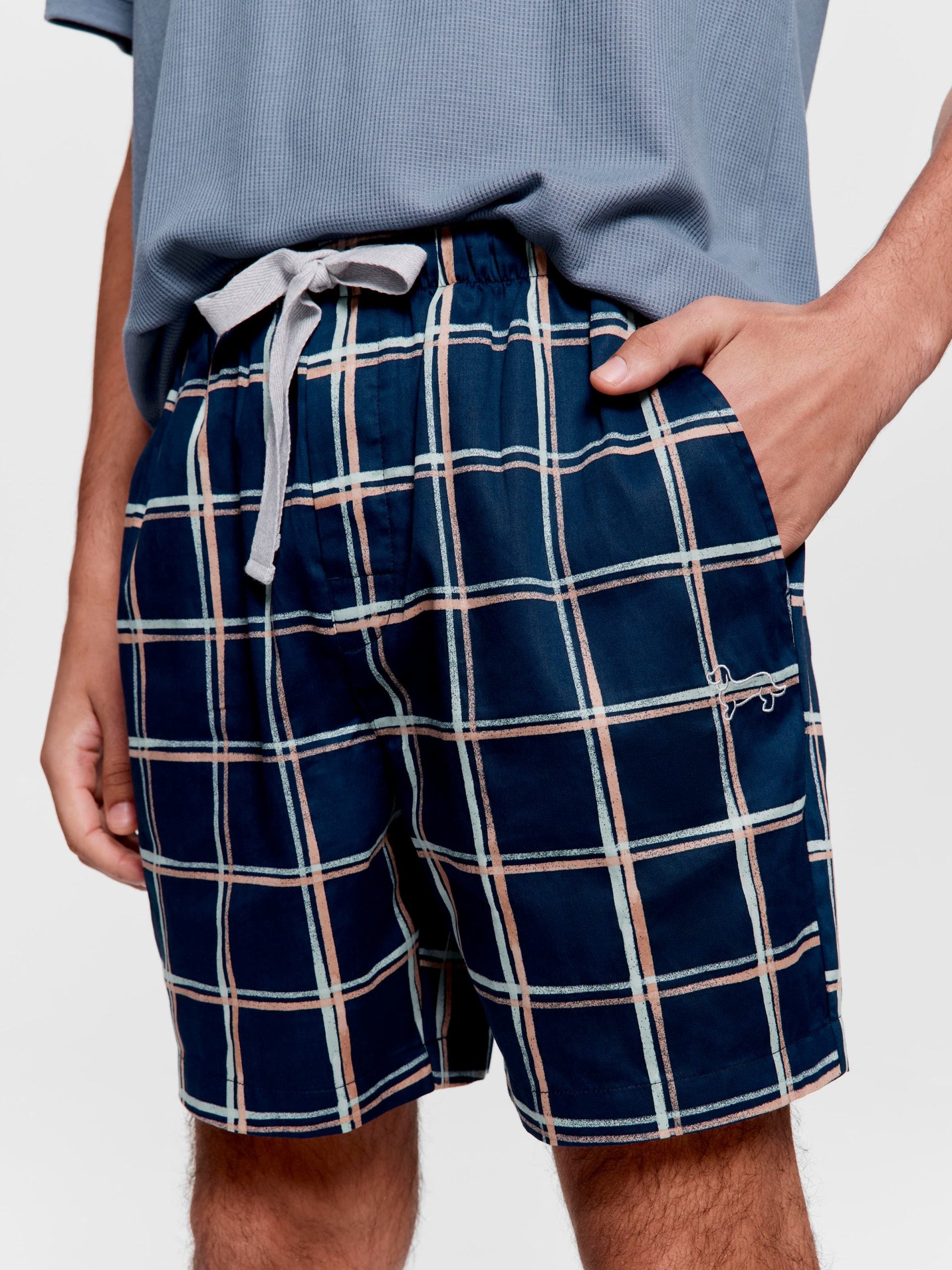 Windowpane Mid Short multi image 1