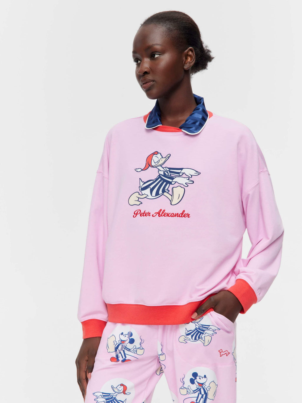 Sleepy Donald Duck Sweater Pink image 0