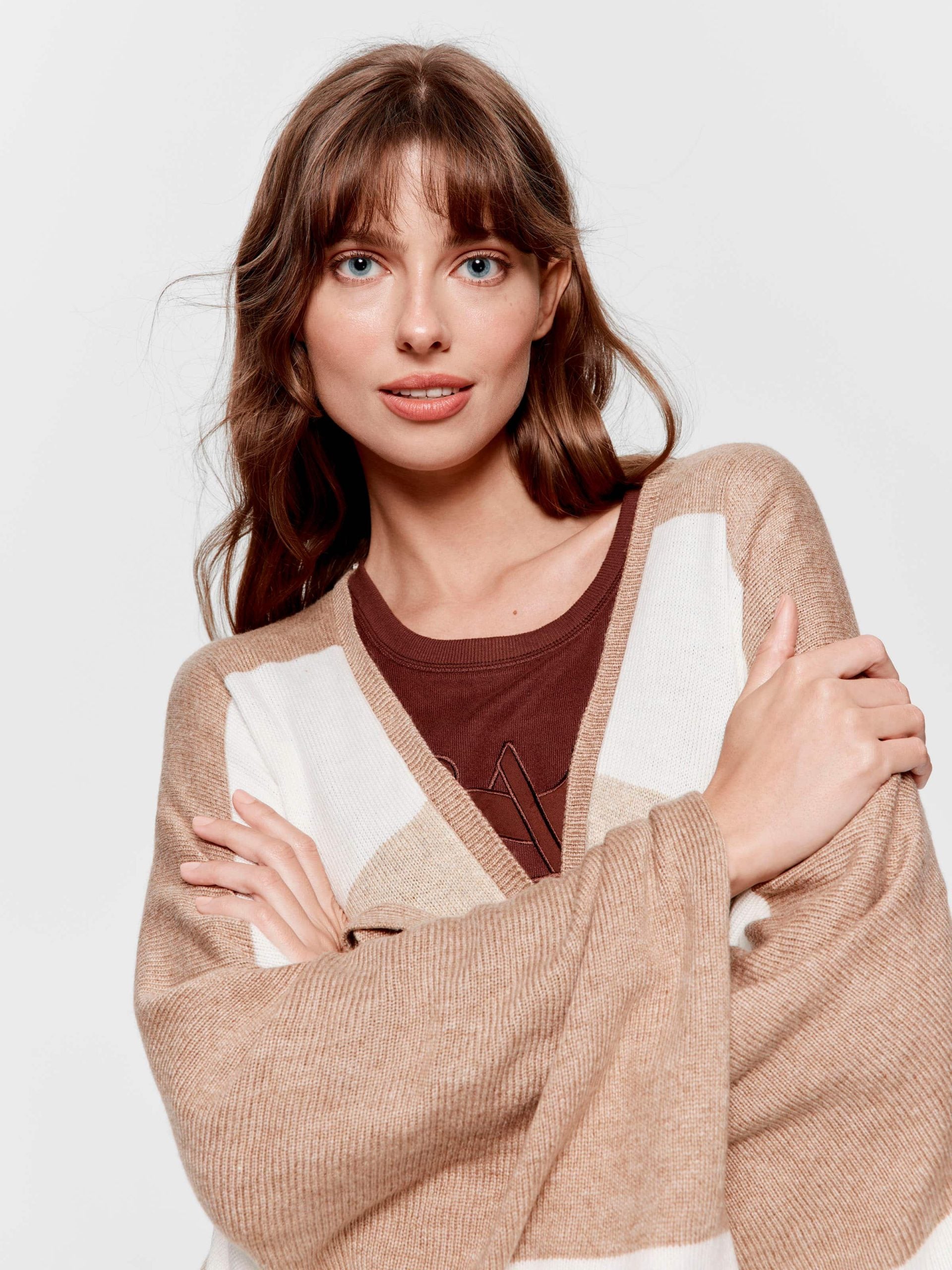 Stripe Poncho multi image 3