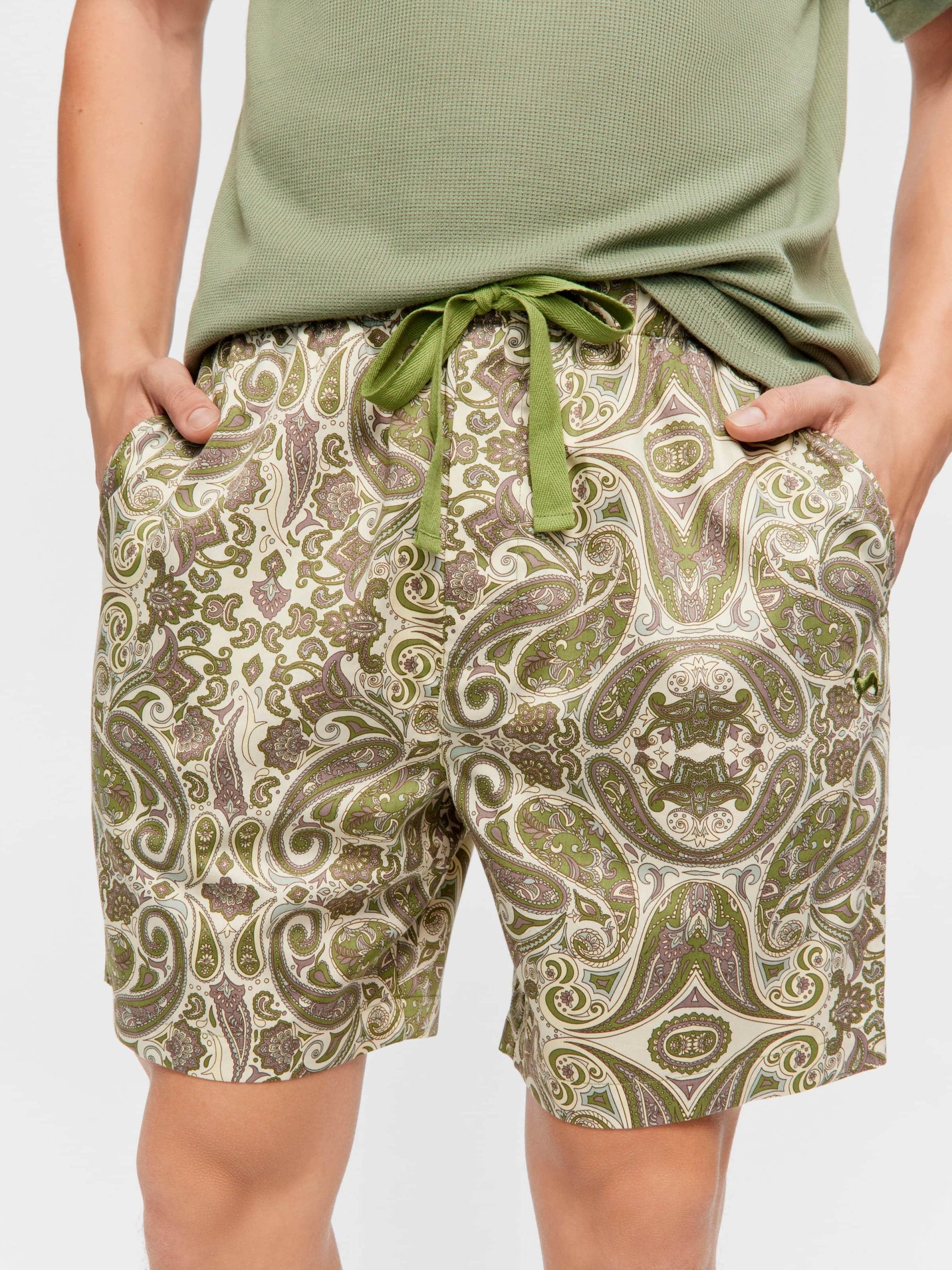 Paisley Mid Short multi image 1